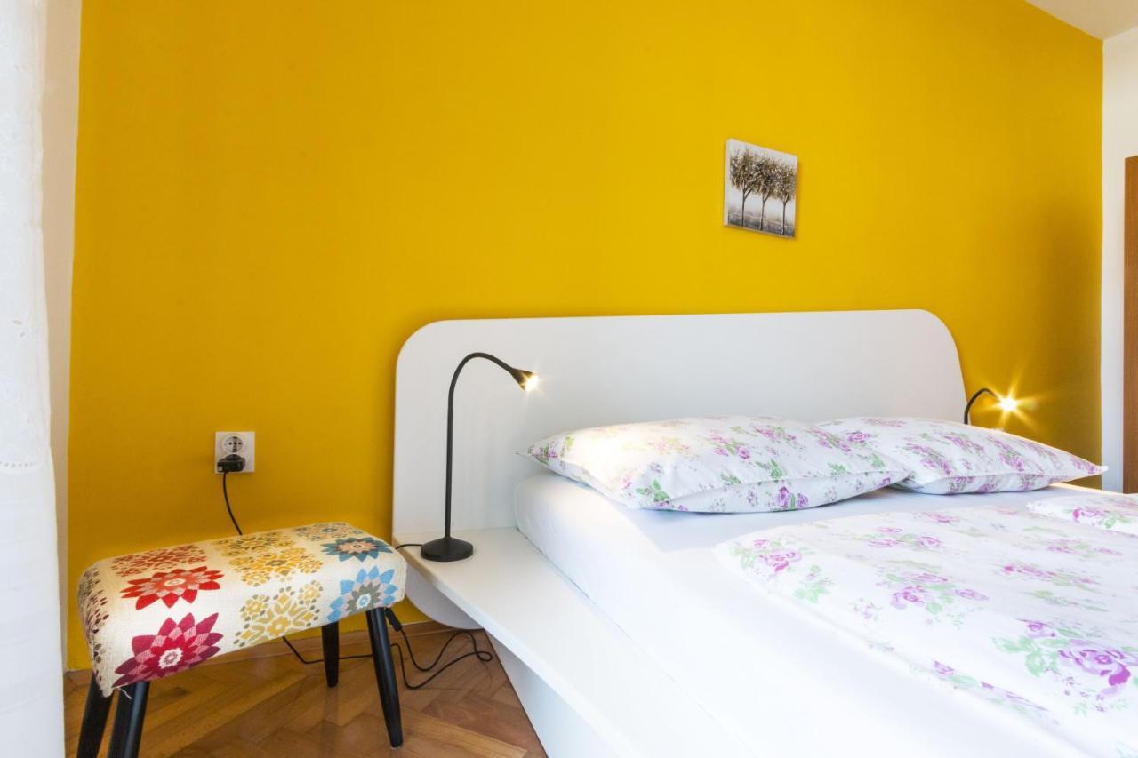 Guest House Marica โรวีน ภายนอก รูปภาพ