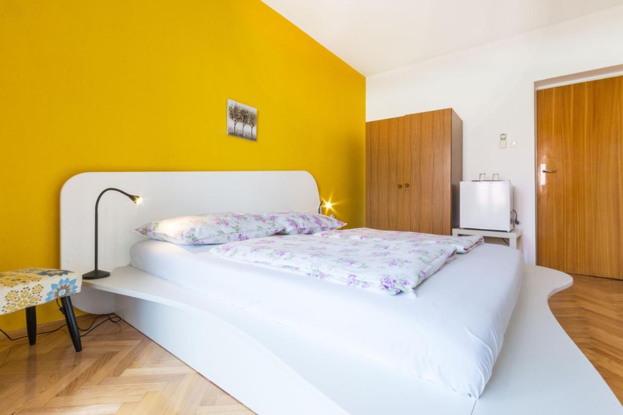 Guest House Marica โรวีน ภายนอก รูปภาพ