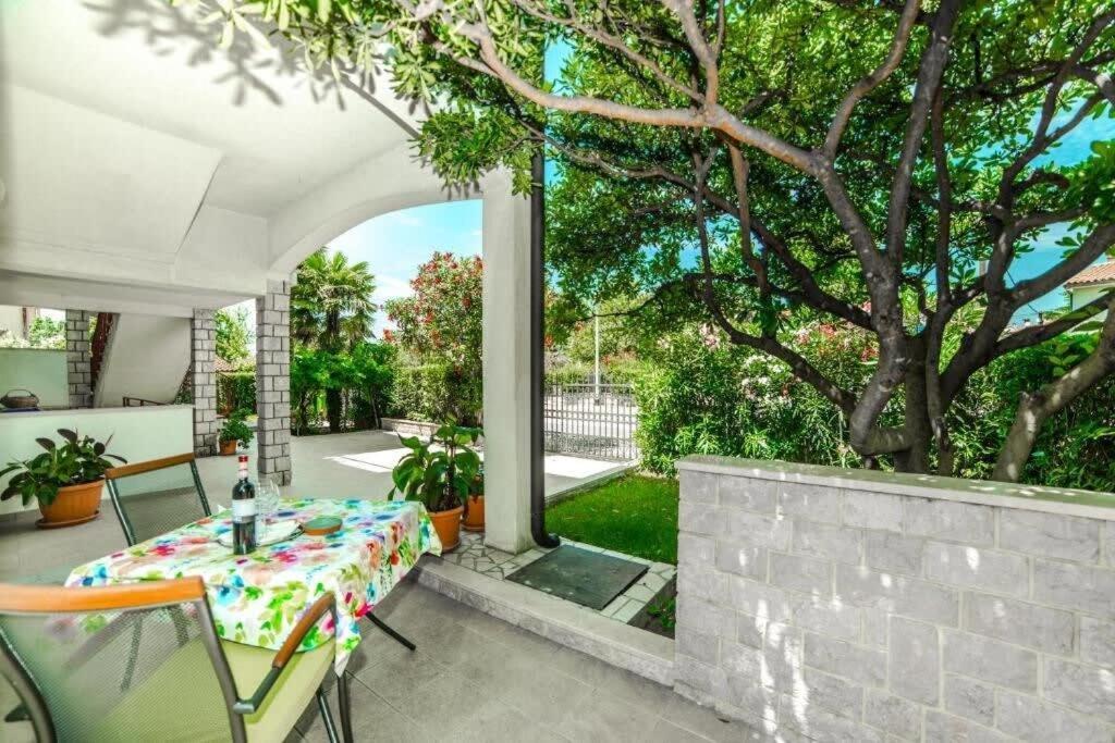 Guest House Marica โรวีน ภายนอก รูปภาพ